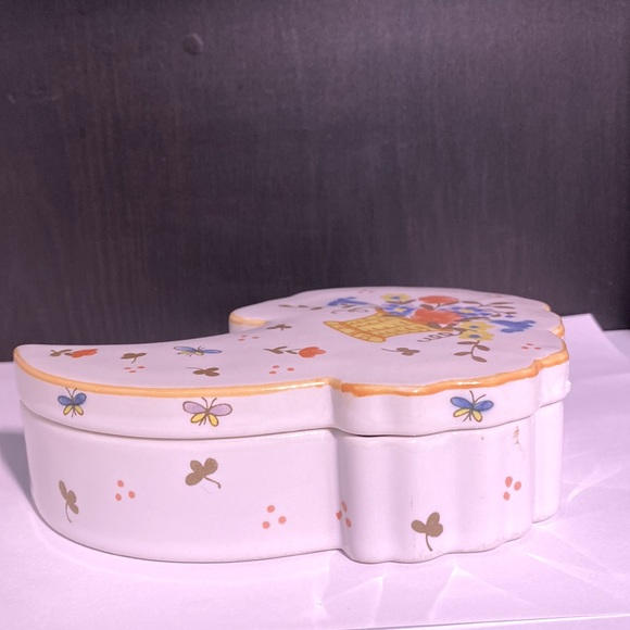 Prestige Place Trinket flower - Picture 3 of 4